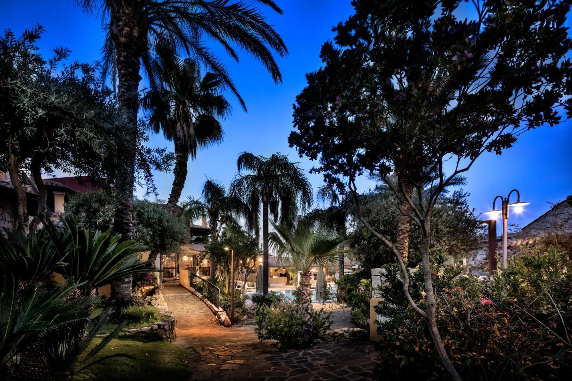 Cruccuris Resort - Adults Only Villasimius Bagian luar foto